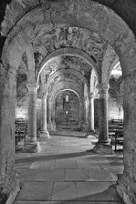 27092026_Krypta_Memleben_Reinhard_03_SW_skaliert.jpg